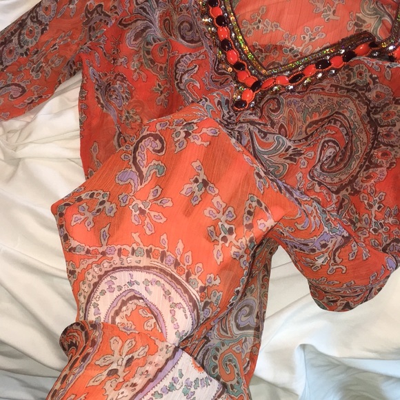 Swimsuit coverup - Picture 5 of 6